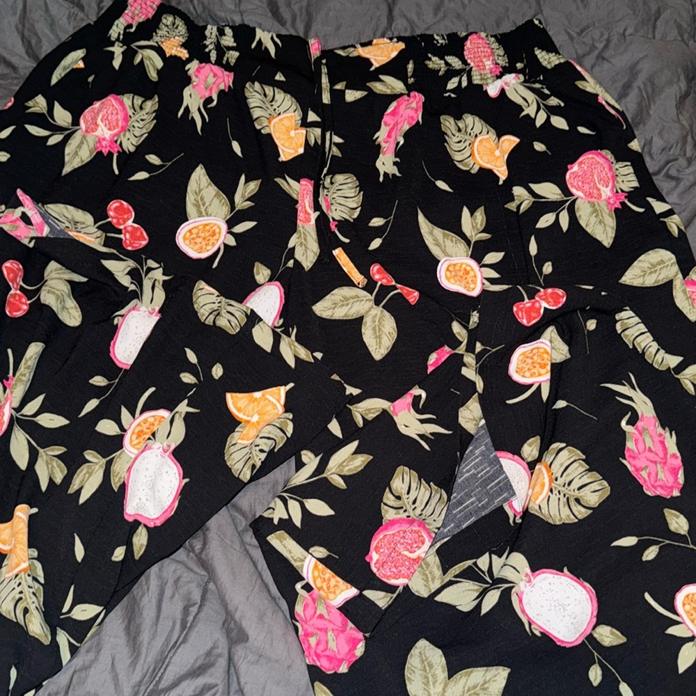 Wide leg pants
